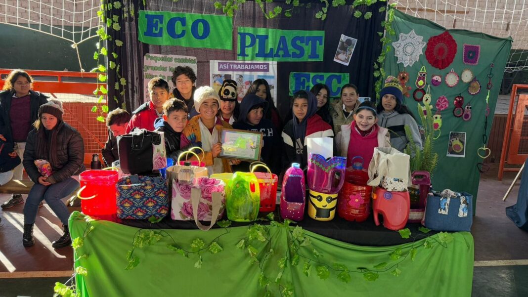 Estudiantes de Puerto Libertad asumieron el Compromiso con el Ambiente en el Día Provincial del Árbol