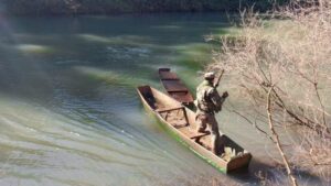 Megaoperativo en la Reserva de Biosfera Yabotí: desmantelan campamentos furtivos y secuestran armas, motocicletas y trampas de caza