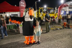 El Ministerio de Ecología presentó la campaña “No Me Quemés” en la Fiesta Nacional de la Madera para prevenir incendios forestales y rurales
